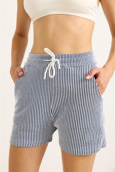 Çizgi Desenli Belden Bağlamalı Kadın Şort Lacivert