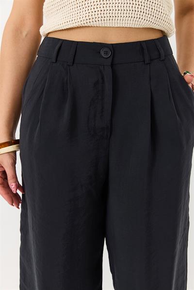Kadın Yüksek Bel Dökümlü Pantolon Siyah