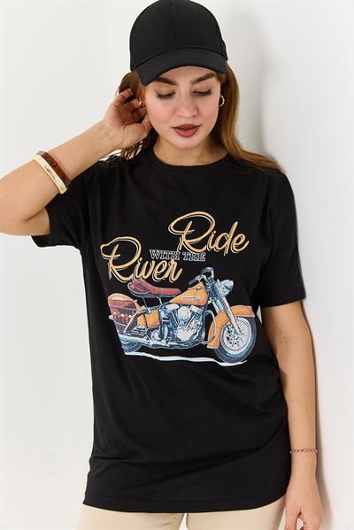 Kadın Bisiklet Yaka Motor Baskılı Tshirt Siyah