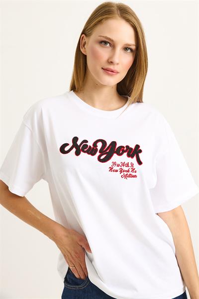 Nakış Detaylı Bisiklet Yaka Tshirt Beyaz