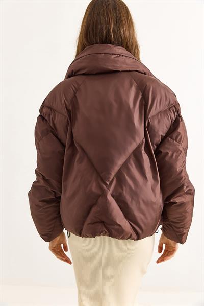 Kadın Oversize Alttan Lastikli Kahverengi Şişme Mont