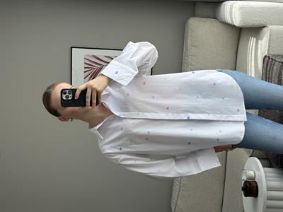 Kalp Baskılı Rahat Kalıp  Kadın Gömlek Beyaz