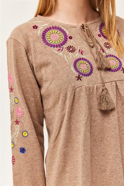 Hera Kumaş Önü ve Kolları İşlemeli İkili Takım Vizon