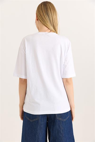 Fiyonk Detaylı Rahat Kesim Kadın Tshirt Beyaz