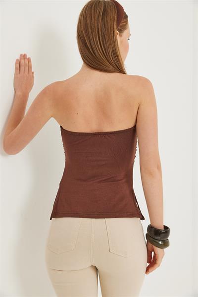 Yanları Büzgülü Yırtmaçlı Esnek Straplez Bluz Kahverengi