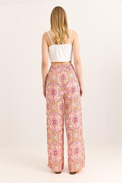 Bol Paça Beli Kalın Kemerli Pantolon Karışık