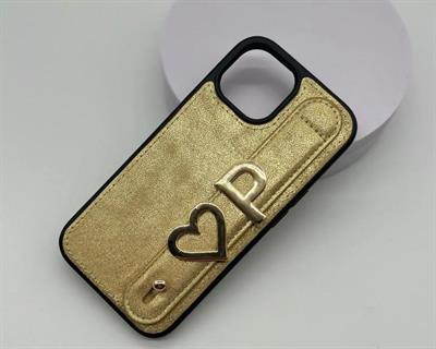 İphone 15 Pro Max Uyumlu Charmlı ve Harfli Deri Kılıf Gold