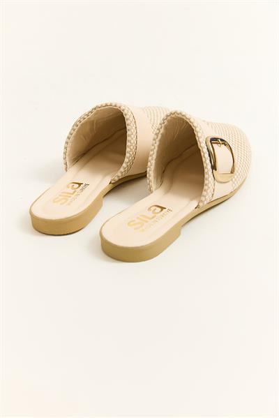 Önü Kapalı Aksesuarlı Terlik Bej