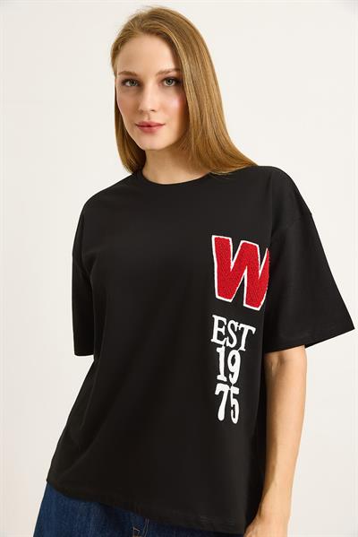 Bisiklet Yaka Rahat Kesim Nakışlı  Tshirt Siyah