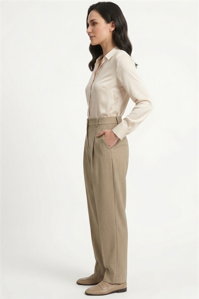 Kadın Rahat Kesim Havuç Model  Kumaş Pantolon Vizon 