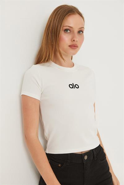 Bisiklet Yaka Alo Nakışlı Fitilli Crop Bluz Beyaz