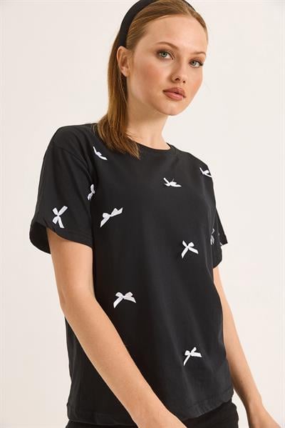 Fiyonk Detaylı Fit Pamuk Tshirt Siyah
