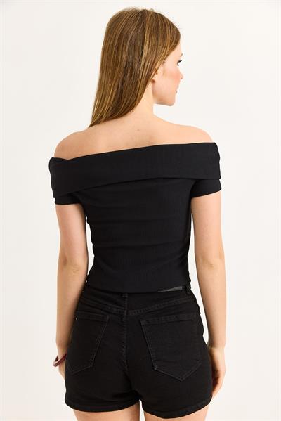 Kayık Yaka Düğme Detaylı Fitilli Örme Bluz Siyah 