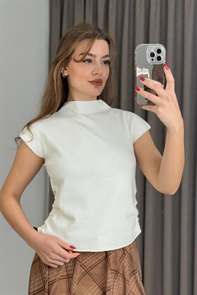 Kadın  Kalın Askılı Yandan Büzgülü Ekru Bluz