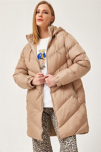 Kapüşonlu Oversize Şişme Mont Bej