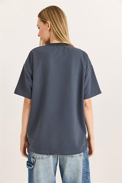 Kurdele Baskı Detaylı Basic Tshirt Füme