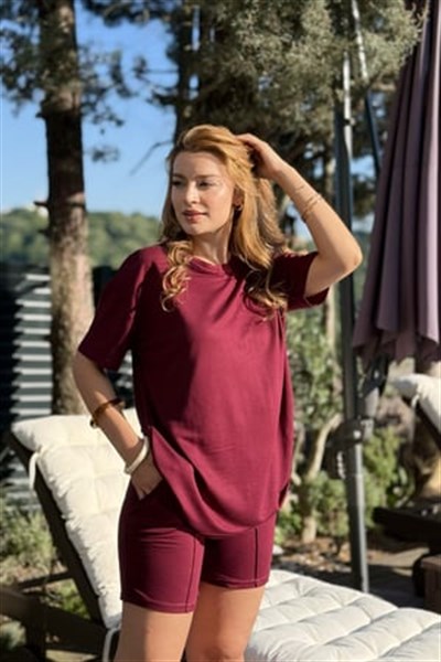 Kadın  Şortlu Çımalı  Kısa Kollu Takım Bordo