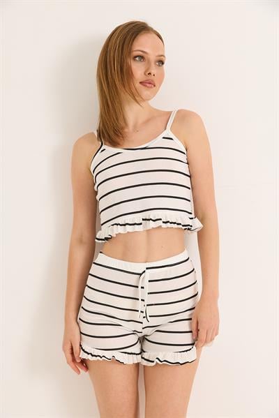 Askılı Fırfırlı Şortlu Takım Beyaz