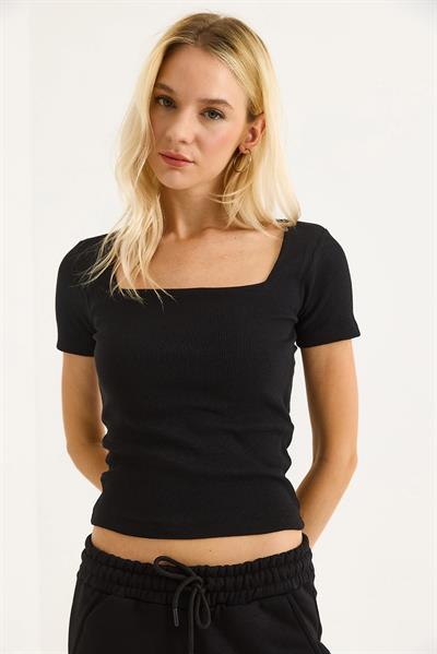 Fitilli Kare Yaka Kısa Kollu Siyah Bluz