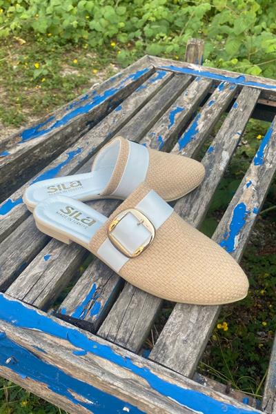 Önü Kapalı Aksesuarlı Terlik Vizon