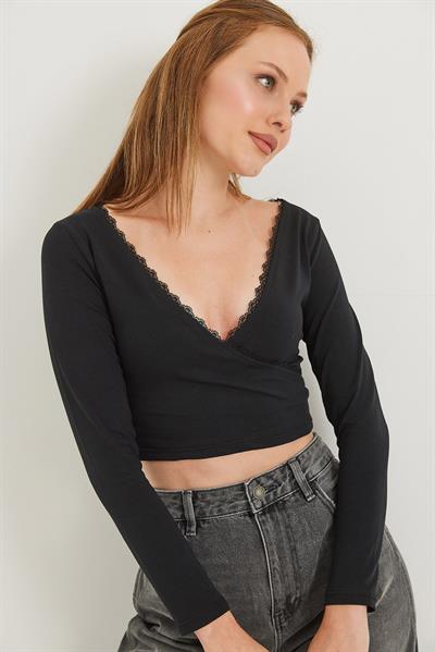 Dantel Detaylı Kruvaze Crop Bluz Siyah