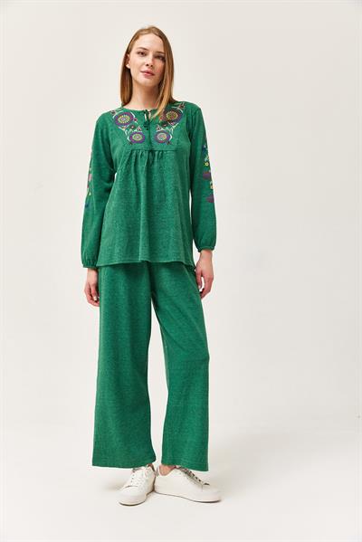 Hera Kumaş Önü ve Kolları İşlemeli İkili Takım Yeşil