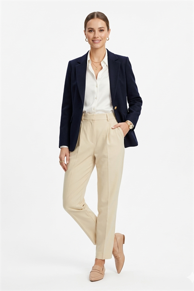 Kadın Rahat Kesim Havuç Model  Kumaş Pantolon Bej