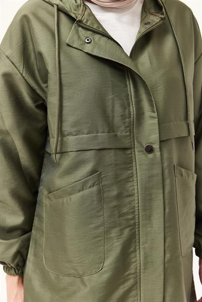 Çıtçıtlı Kapüşonlu Yağmurluk Haki