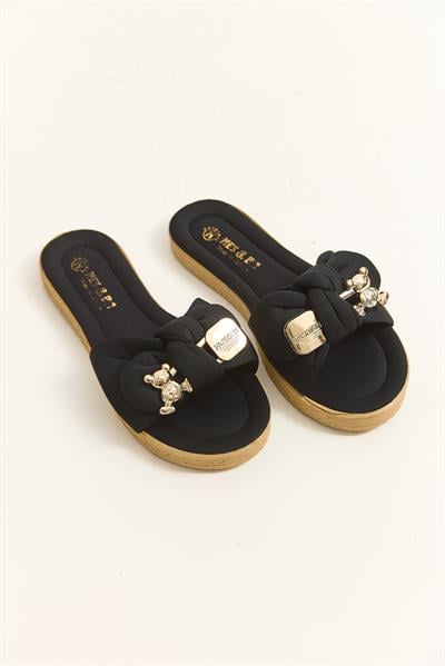 Fiyonk Model Aksesuarlu Rahat Taban Terlik Siyah