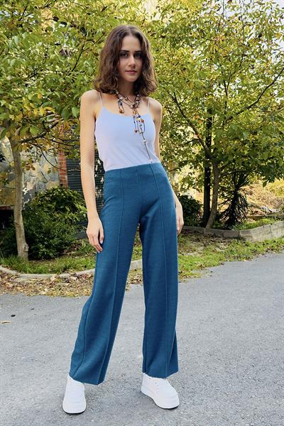 Yüksel Bel Dikiş Detaylı Spor ve Şık Likralı Örme Pantalon Mavi