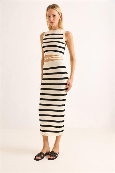 Kadın Çizgi Desenli Etek Crop İp Bağlamalı Bej Takım