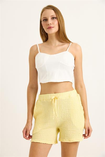 Gofre Kumaş Bel Lastikli Kadın Şort Sarı