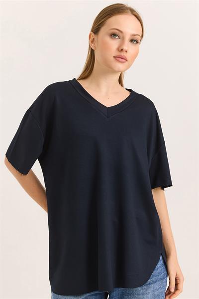 V Yaka Arkası Uzun Basic Tshirt Lacivert