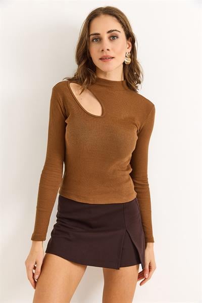 Kadın Fitilli Pencereli Balıkçı Yaka Bluz Kahverengi