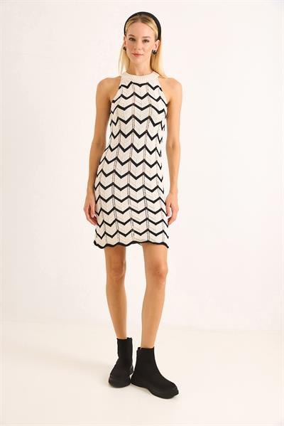 Halter Yaka Ajurlu Mini Elbise Astarsız Beyaz