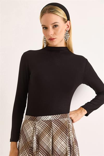 Vücuda Oturan Uzun Kollu Dik Yaka Fitilli Esnek Örme Bluz Siyah