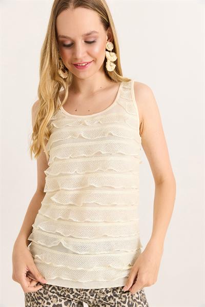 Sıfır Kollu Kat Görünümlü Bluz Krem