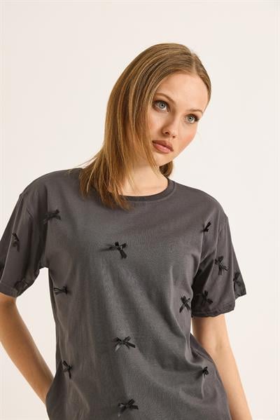 Fiyonk Detaylı Fit Pamuk Tshirt Füme