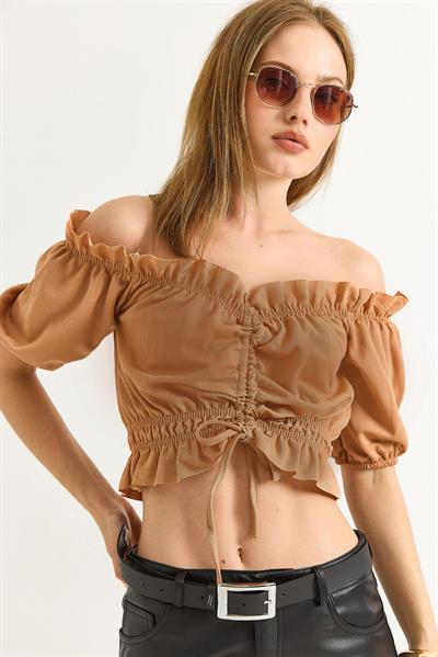 Madonna Yaka Büzgülü Crop Bluz Kahve