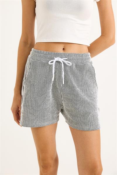 Çizgi Desenli Belden Bağlamalı Kadın Şort  Füme