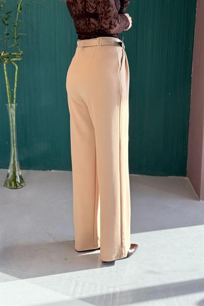 Likralı Krep Örme Kumaş Kemerli Salaş Pantolon Bej