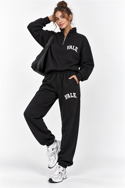 Kadın Dik Yaka Fermuarlı Yale Baskılı Sweatshirt &Jogger Lastikli Paça Eşofman Takımı Siyah