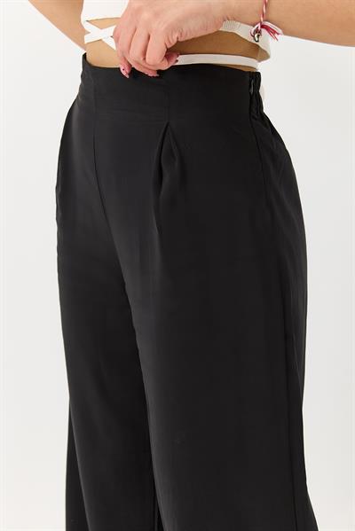 Kadın Beli Lastikli Yandan Fermuarlı Salaş Kesim Mevsimlik Pantolon Siyah