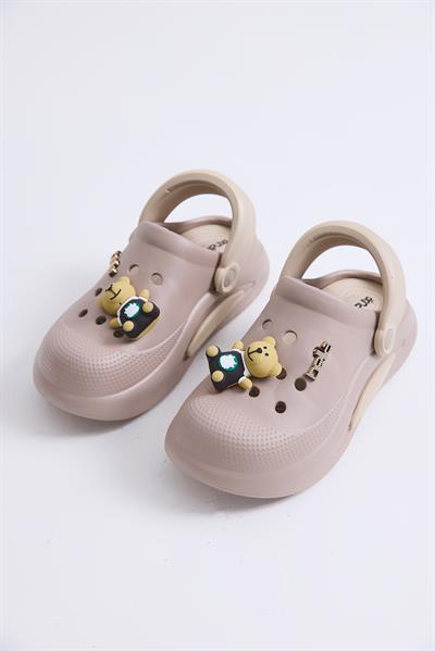 Yüksek Taban Aksesuarlı Crocs Terlik Vizon