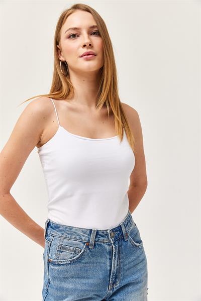 İp Askılı Uzun Crop Bluz Beyaz