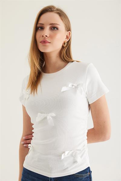 Kurdele Detaylı  Bisiklet Yaka Bluz Beyaz
