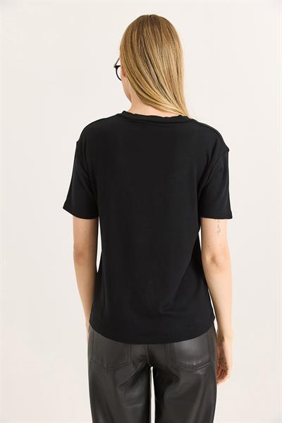 Yumuşak Dokulu V Yaka Tshirt Siyah