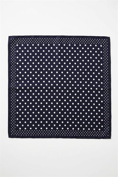 Puantiye Desenli 45X45 Ölçülü Fular Lacivert
