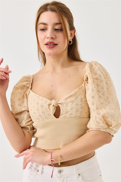 Fisto Detaylı Özel Tasarım Bluz Vizon