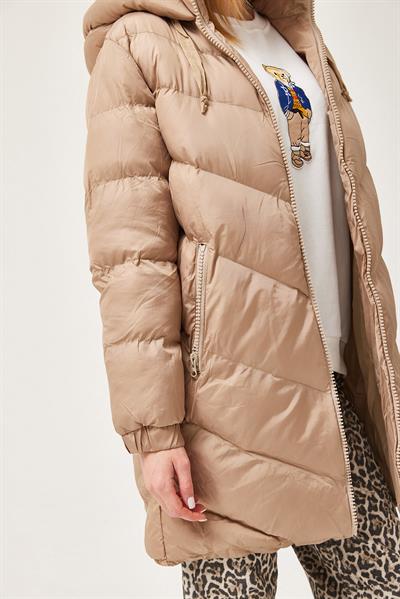 Kapüşonlu Oversize Şişme Mont Bej